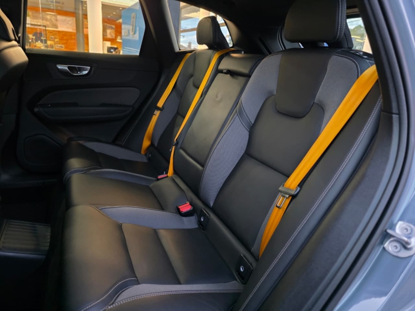 Volvo-XC60-2.0 T8 RECHARGE POLESTAR ENGINEERED AWD GEARTRONIC