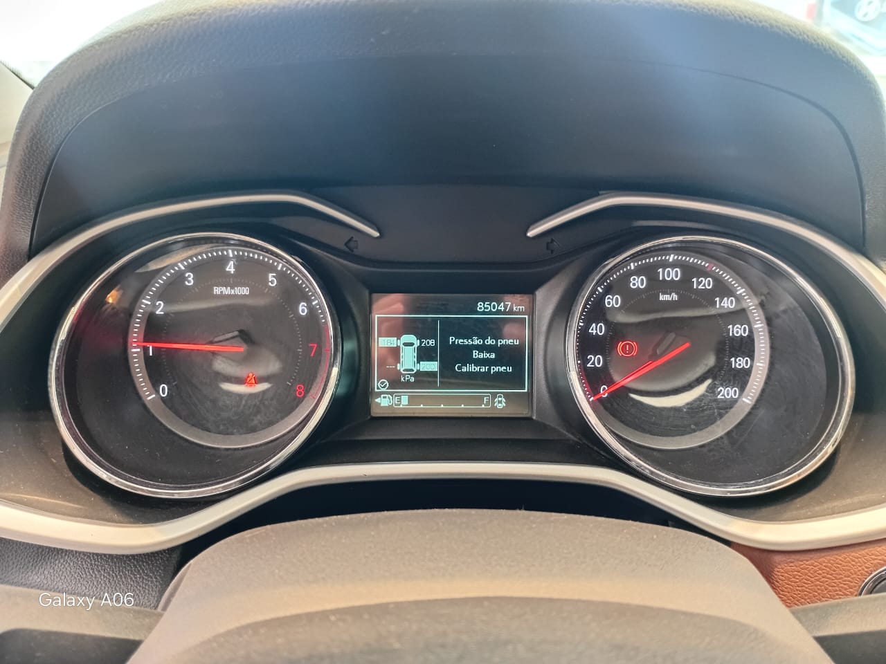 GM - Chevrolet-ONIX-ONIX 1.0 LT FLEX MANUAL