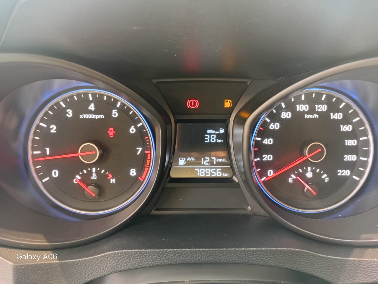 Hyundai-HB20S-HB20S 1.6 COMFORT PLUS 16V FLEX 4P AUTOMATICO