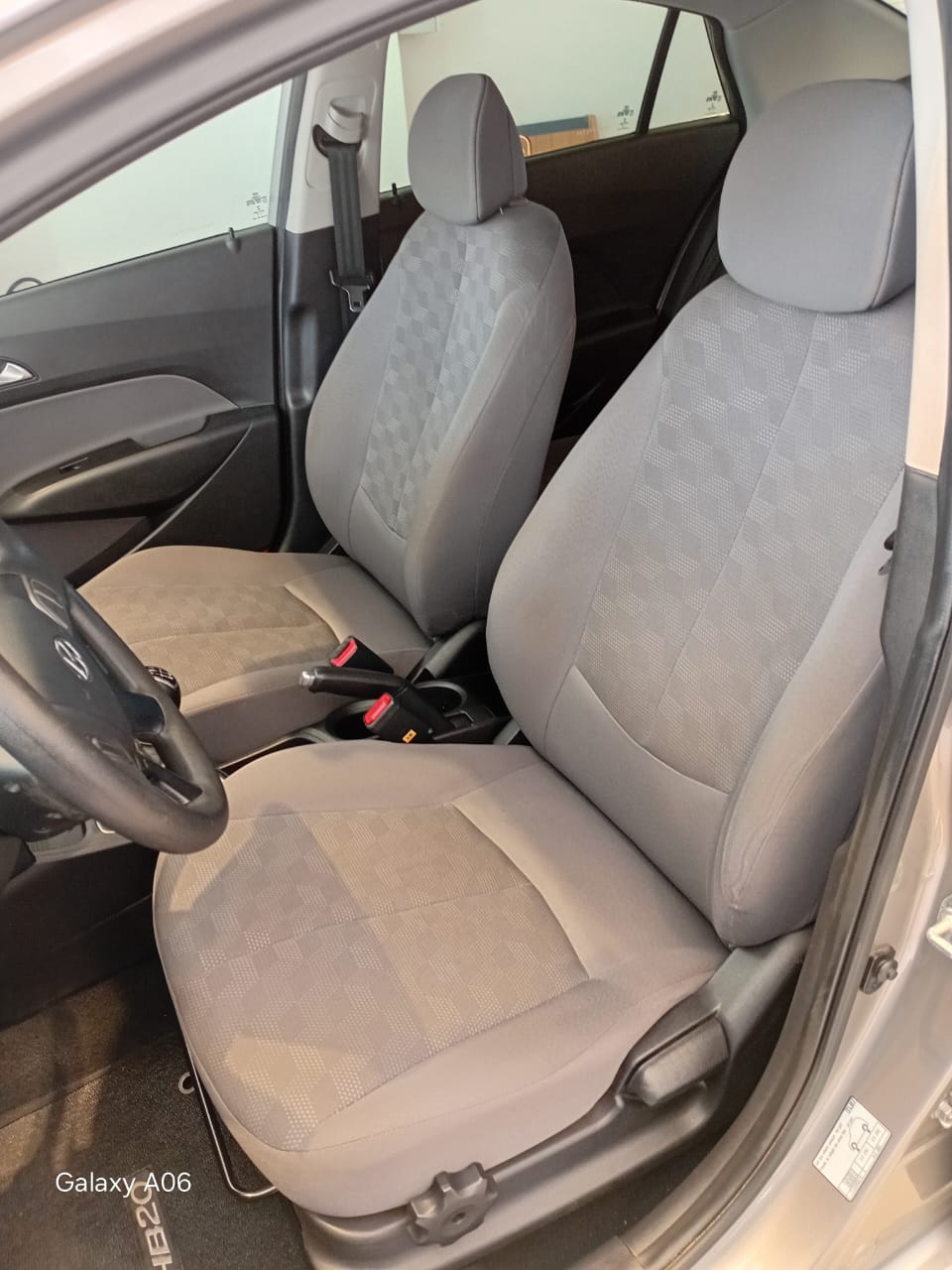 Hyundai-HB20S-HB20S 1.6 COMFORT PLUS 16V FLEX 4P AUTOMATICO