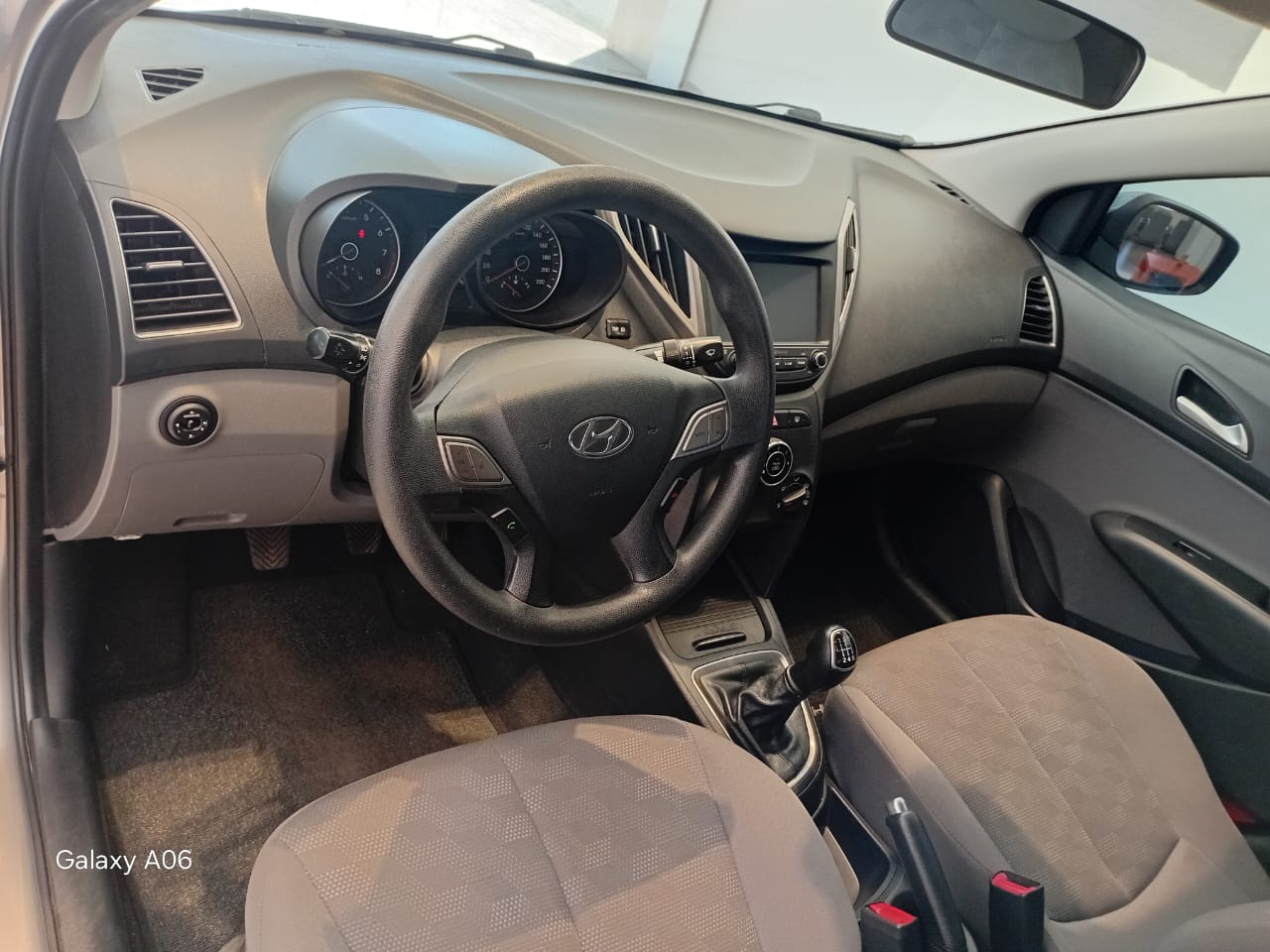 Hyundai-HB20S-HB20S 1.6 COMFORT PLUS 16V FLEX 4P AUTOMATICO