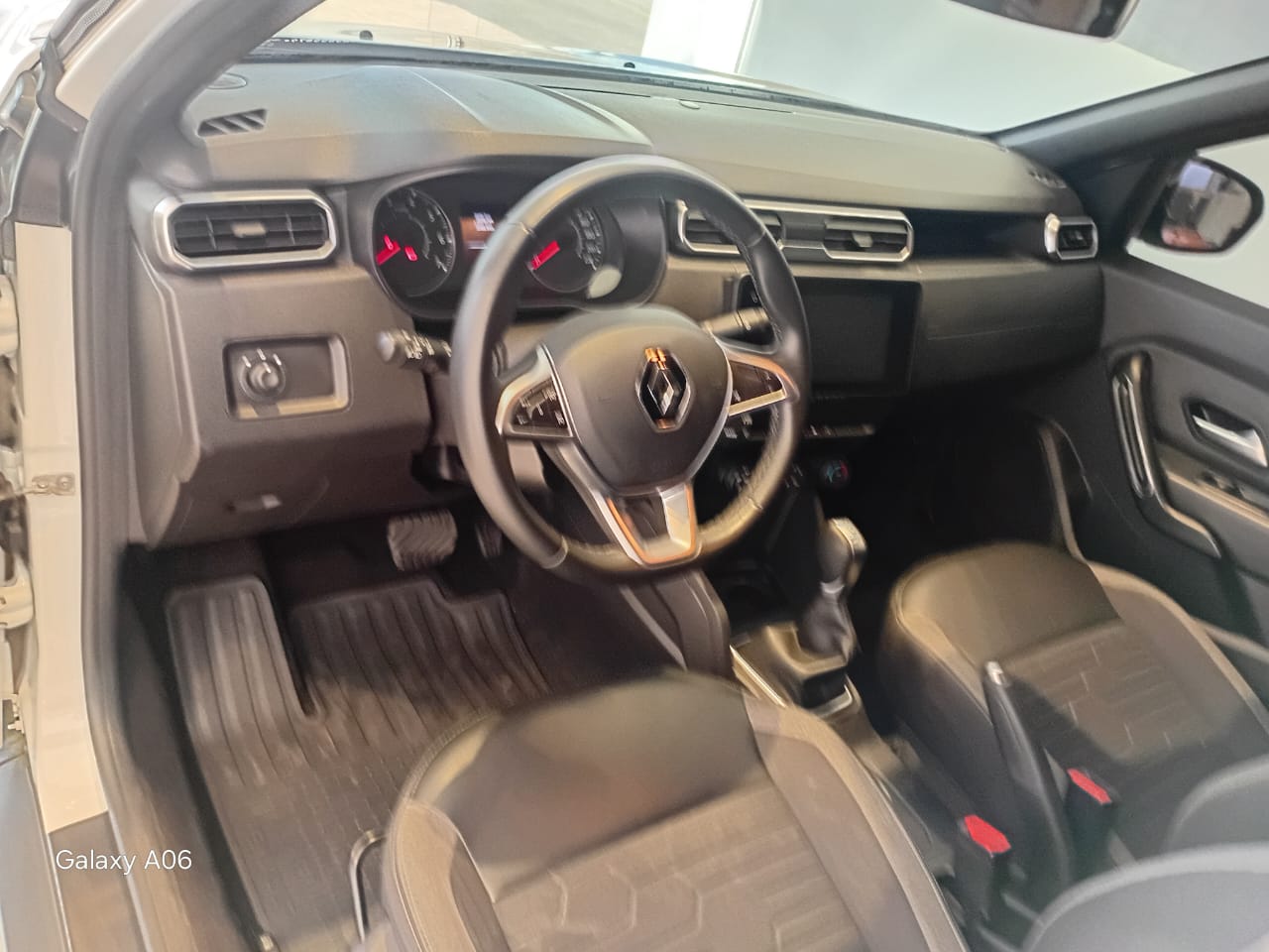 Renault-DUSTER-DUSTER INTENSE 16