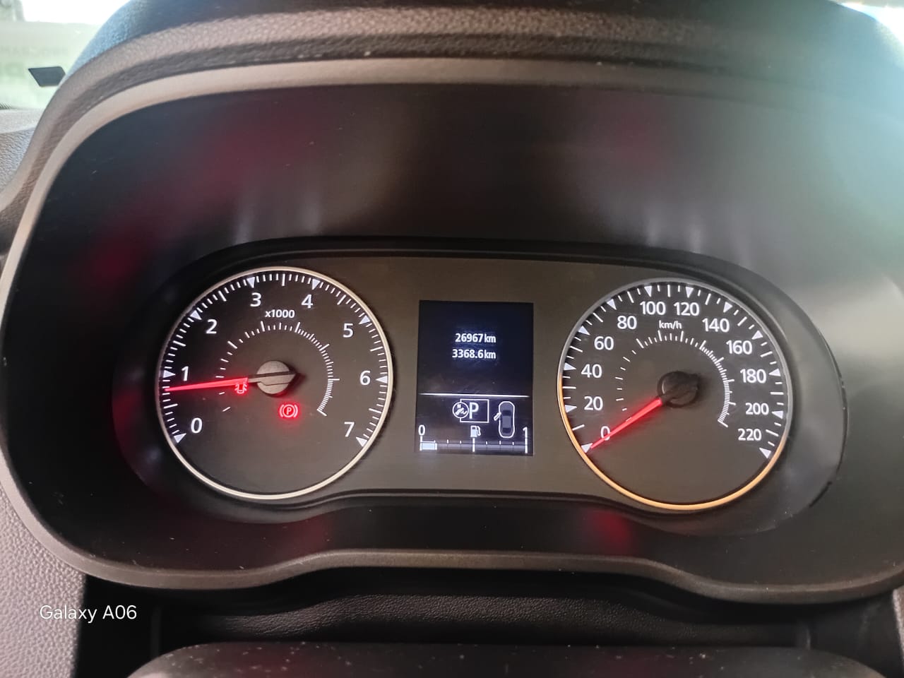 Renault-DUSTER-DUSTER INTENSE 16