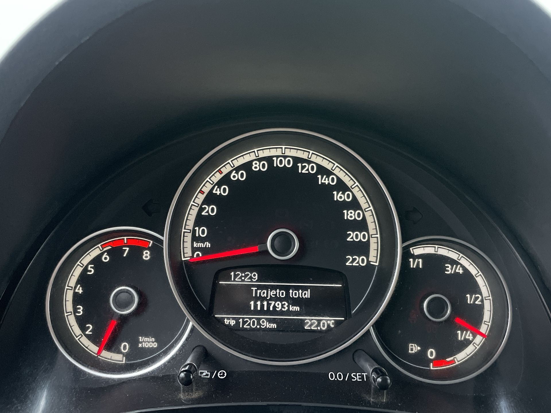 VW - Volkswagen-up!-up! Xtreme 1.0 TSI Total Flex 12V 5p