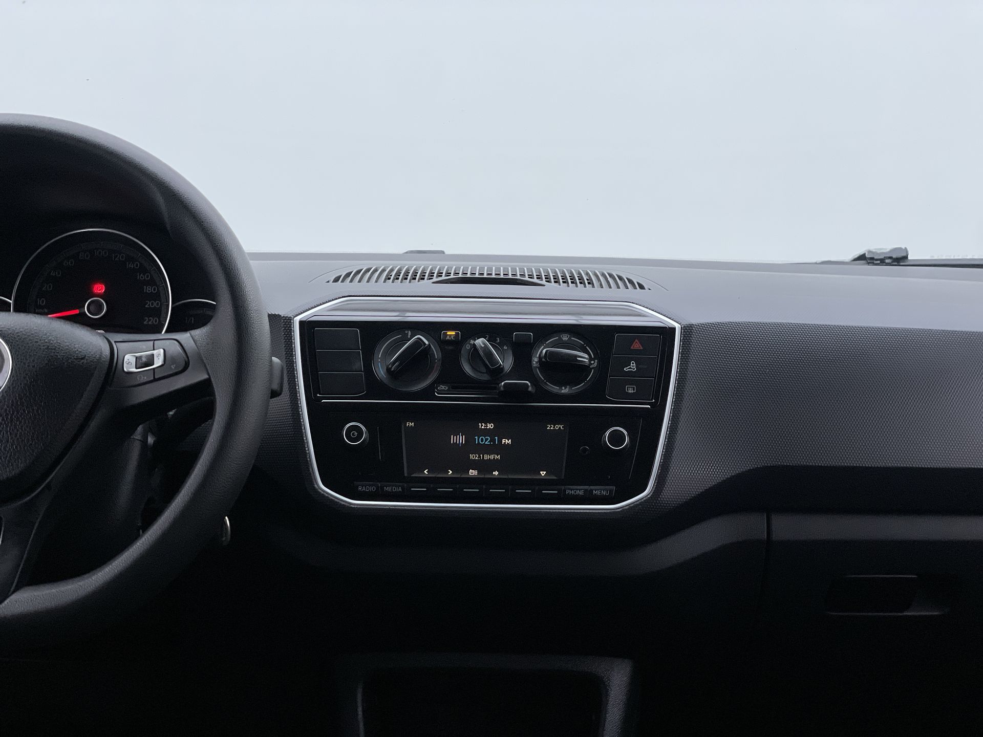 VW - Volkswagen-up!-up! Xtreme 1.0 TSI Total Flex 12V 5p