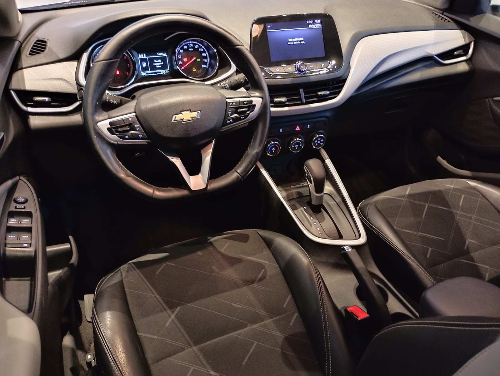 GM - Chevrolet-ONIX-ONIX HATCH PREM. 1.0 12V TB Flex 5p Aut.