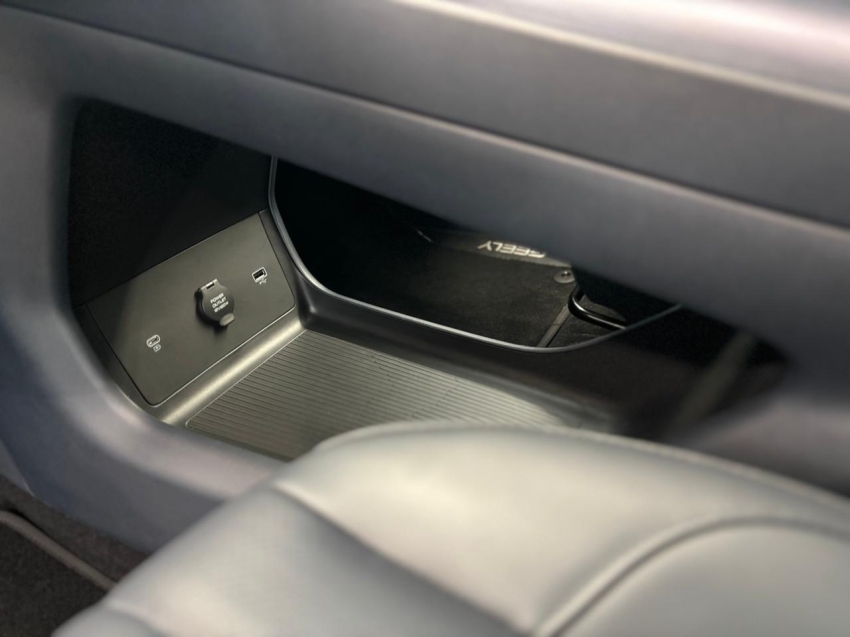 GEELY-EX5-60,22 KW ELÉTRICO PRO