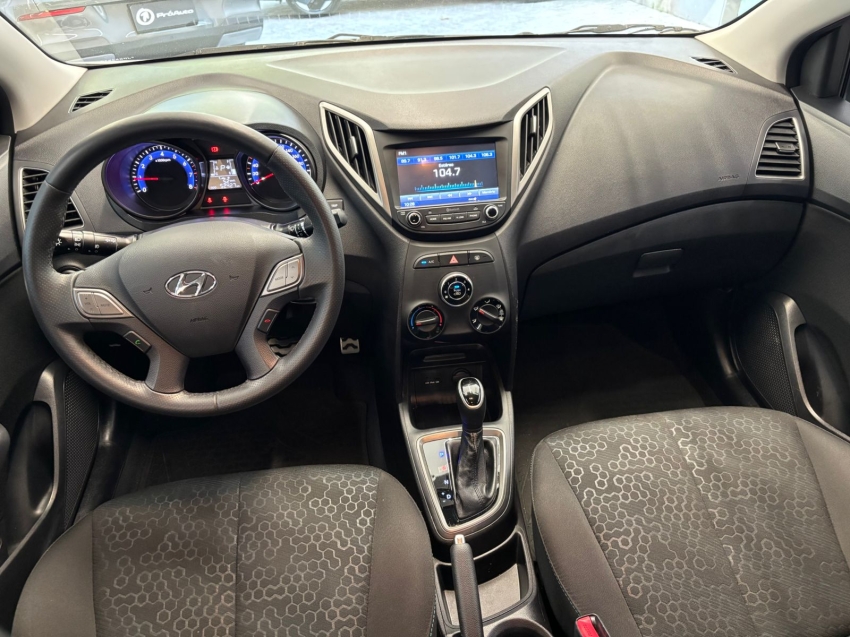 Hyundai-HB20X-1.6 16V STYLE FLEX 4P AUTOMÁTICO