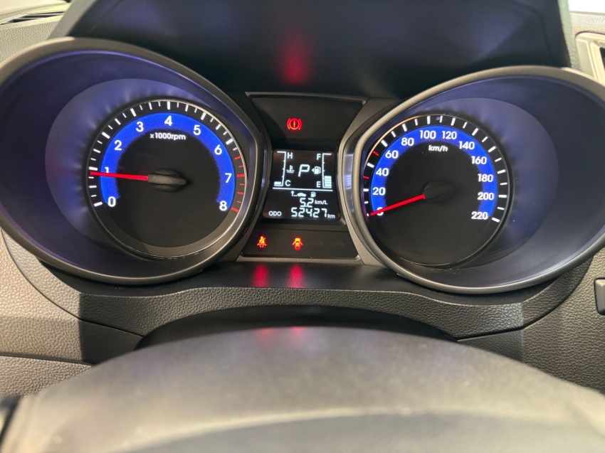 Hyundai-HB20X-1.6 16V STYLE FLEX 4P AUTOMÁTICO