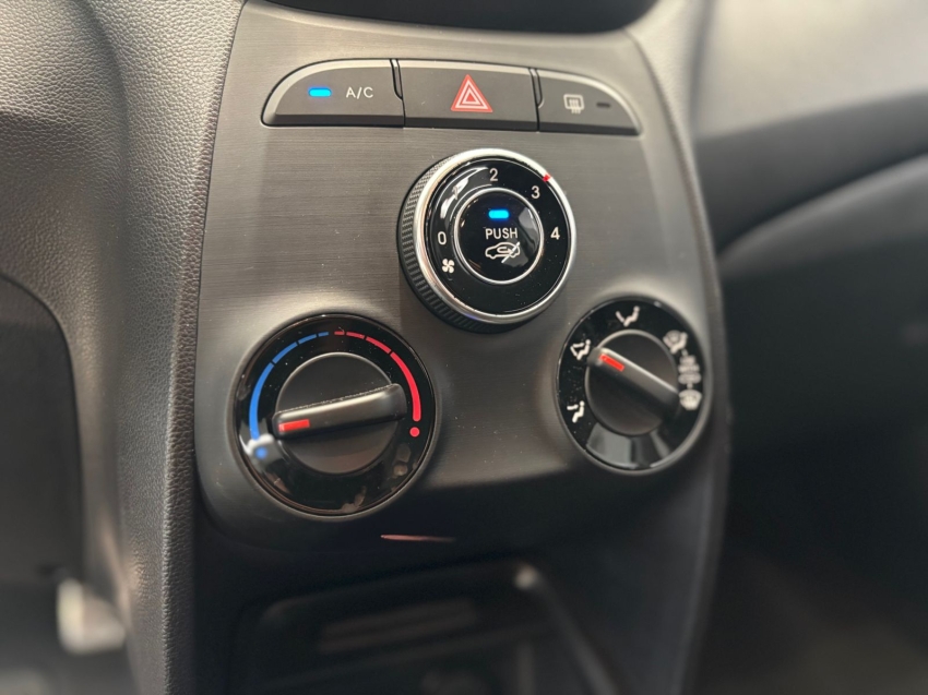 Hyundai-HB20X-1.6 16V STYLE FLEX 4P AUTOMÁTICO