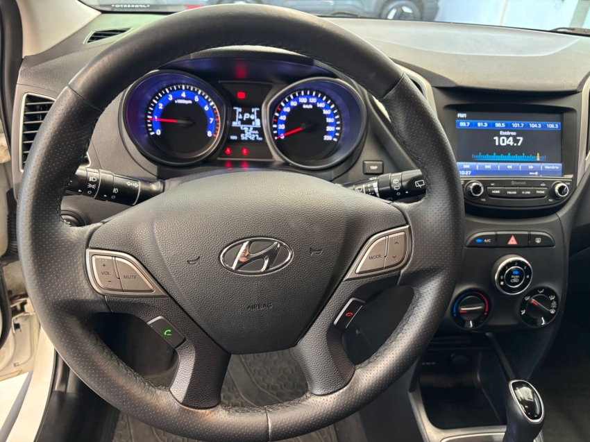 Hyundai-HB20X-1.6 16V STYLE FLEX 4P AUTOMÁTICO
