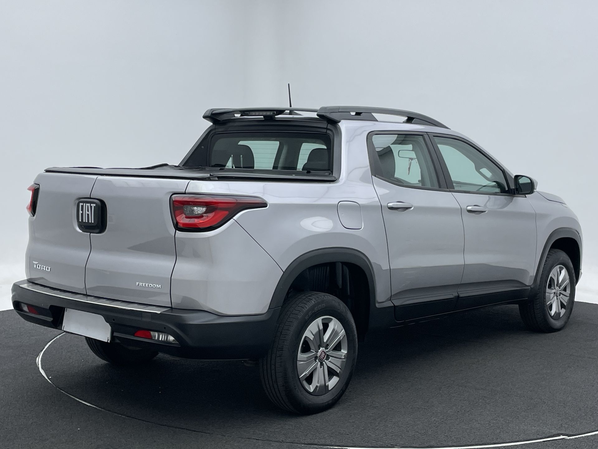 Fiat-TORO-Toro Freedom 1.8 16V Flex Aut.