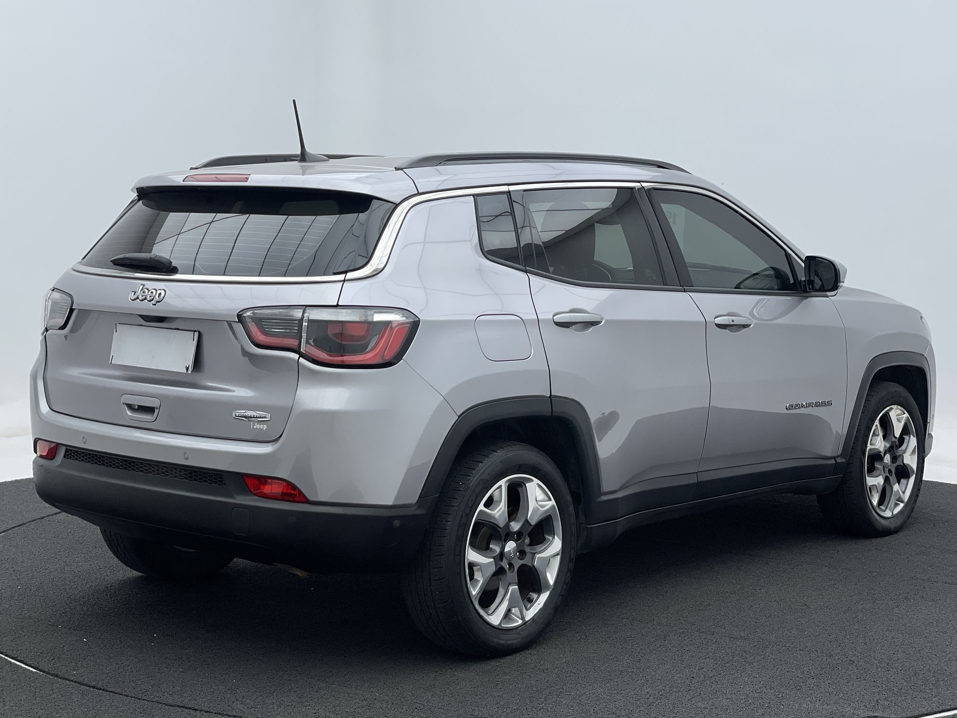 Jeep-COMPASS-COMPASS LONGITUDE 2.0 4x2 Flex 16V Aut.