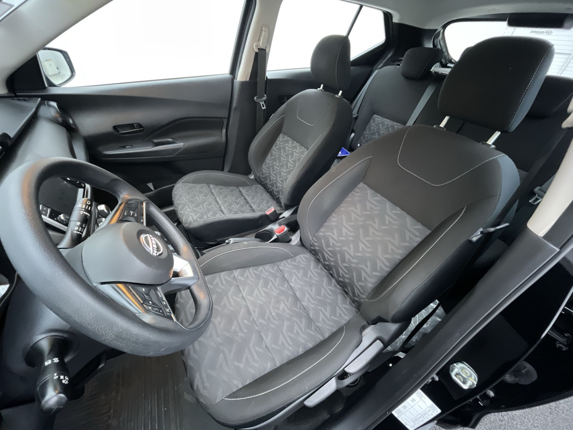 KICKS Active 1.6 16V Flex Aut.