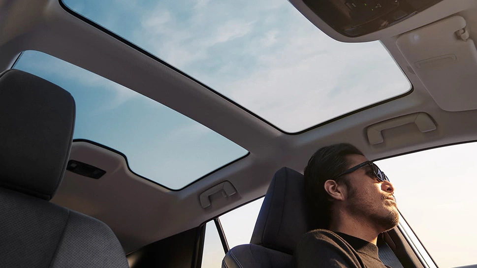 TETO PANORÂMICO COM CONTROLE DE LUMINOSIDADE