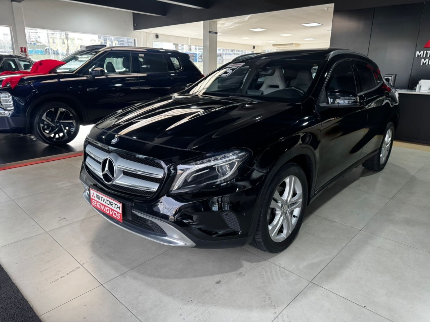MERCEDES BENZ-GLA 200-1.6 CGI VISION 16V TURBO FLEX 4P AUTOMÁTICO