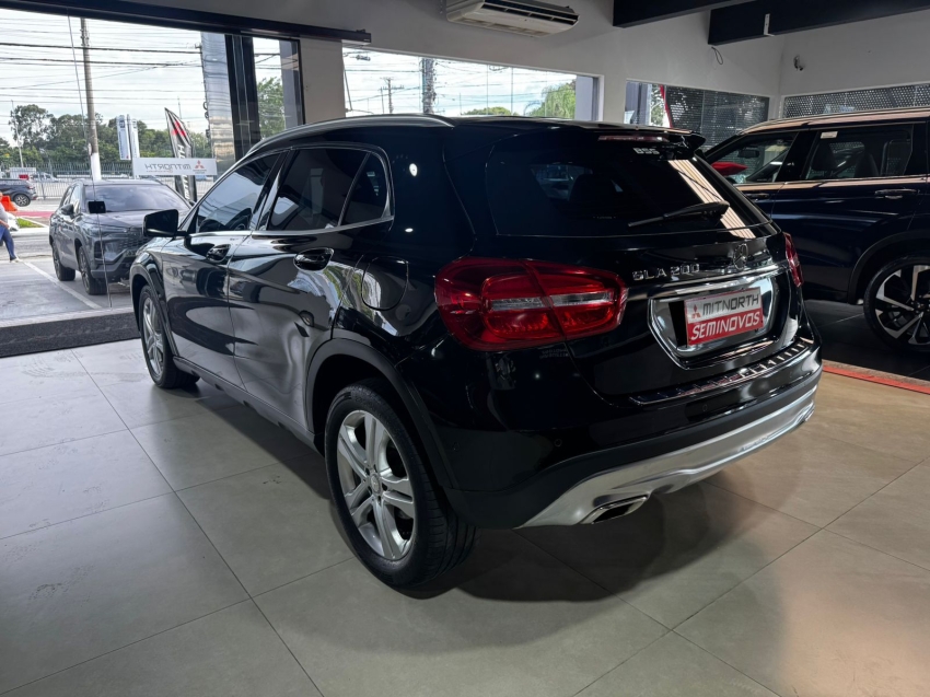 MERCEDES BENZ-GLA 200-1.6 CGI VISION 16V TURBO FLEX 4P AUTOMÁTICO