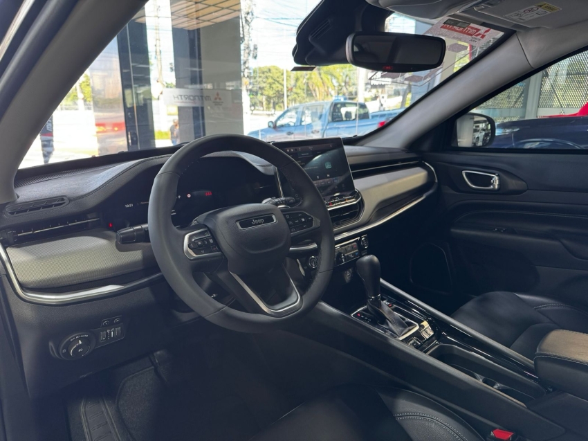 Jeep-COMPASS-1.3 T270 TURBO FLEX LONGITUDE AT6