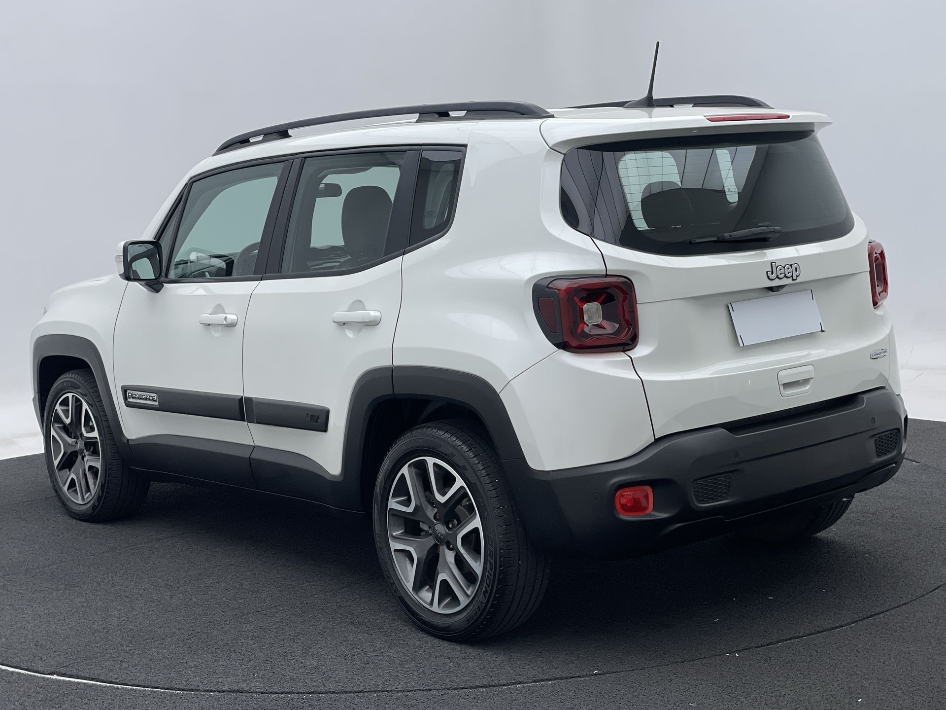 Jeep-RENEGADE-Renegade Longitude 1.8 4x2 Flex 16V Aut.