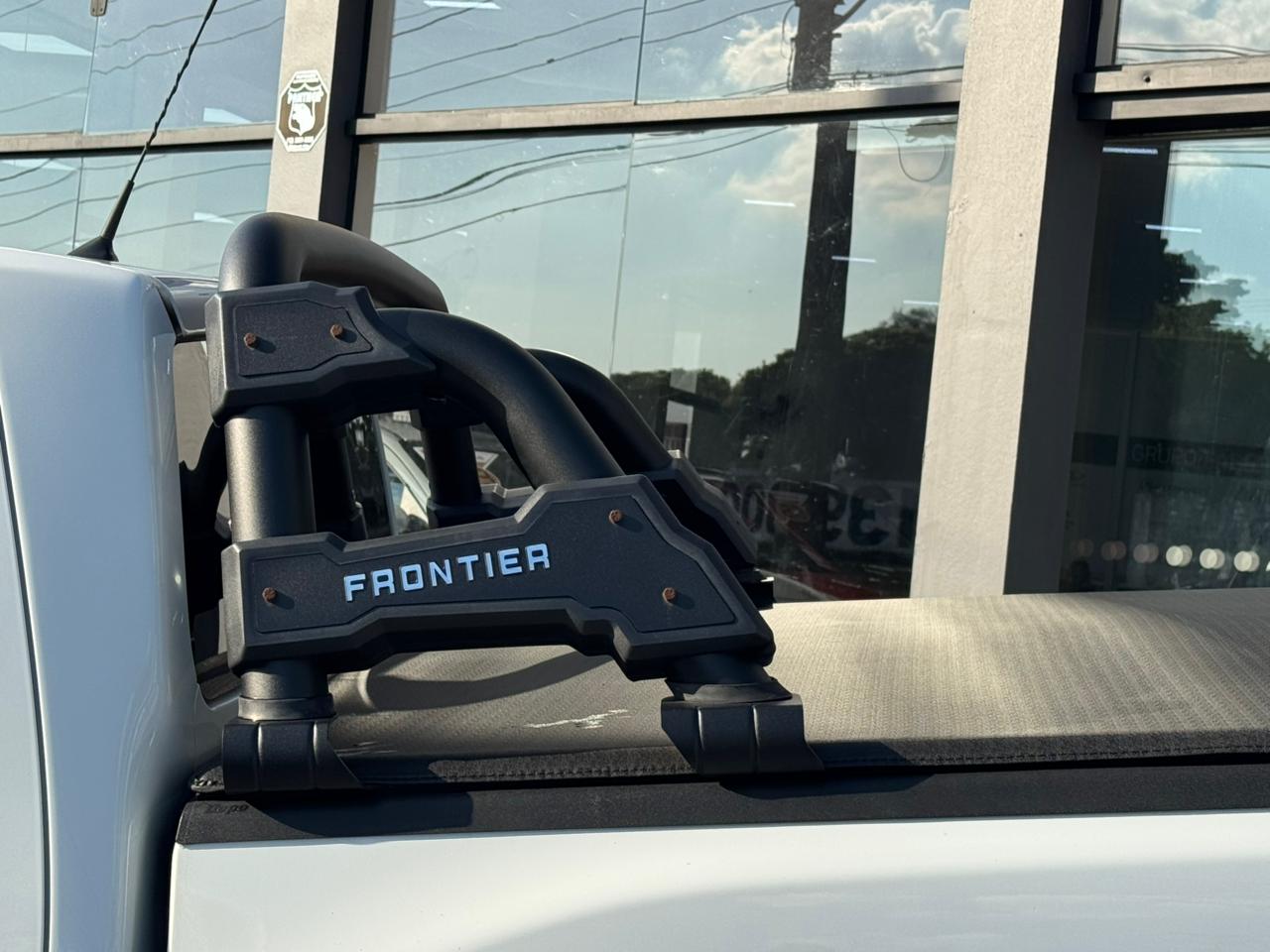 Nissan-FRONTIER-Frontier S CD 4x4 2.3 TB Diesel Mec.