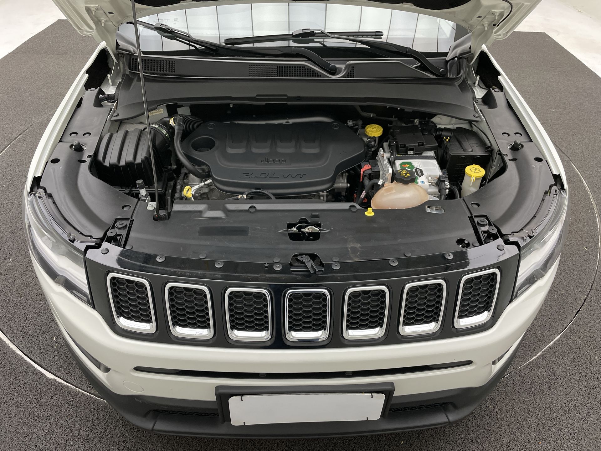 Jeep-COMPASS-COMPASS LONGITUDE 2.0 4x2 Flex 16V Aut.