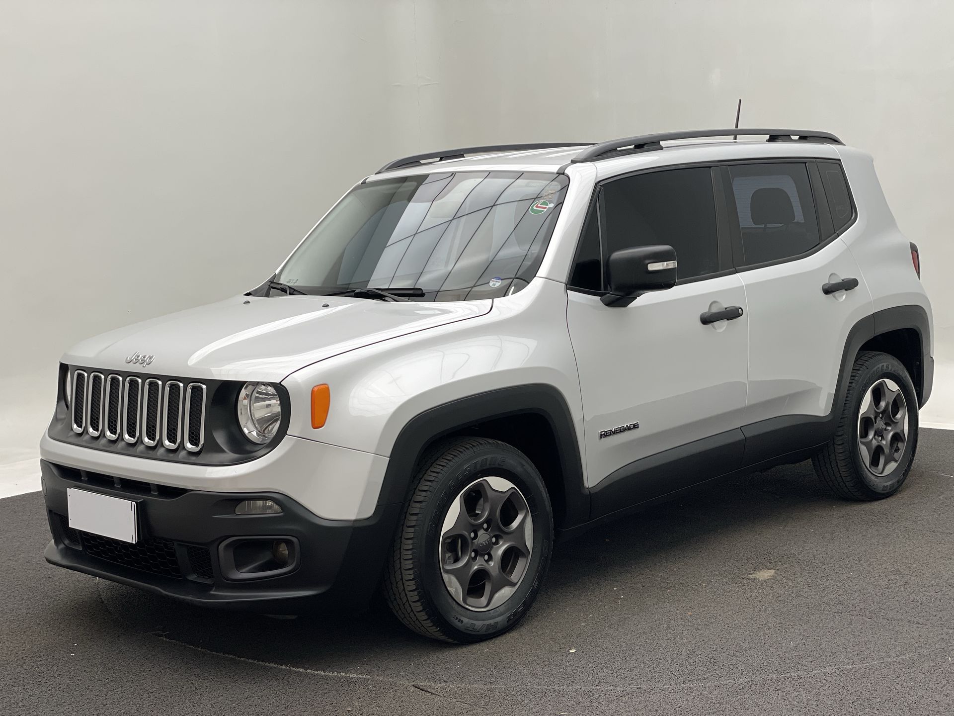 Renegade Sport 1.8 4x2 Flex 16V Aut.