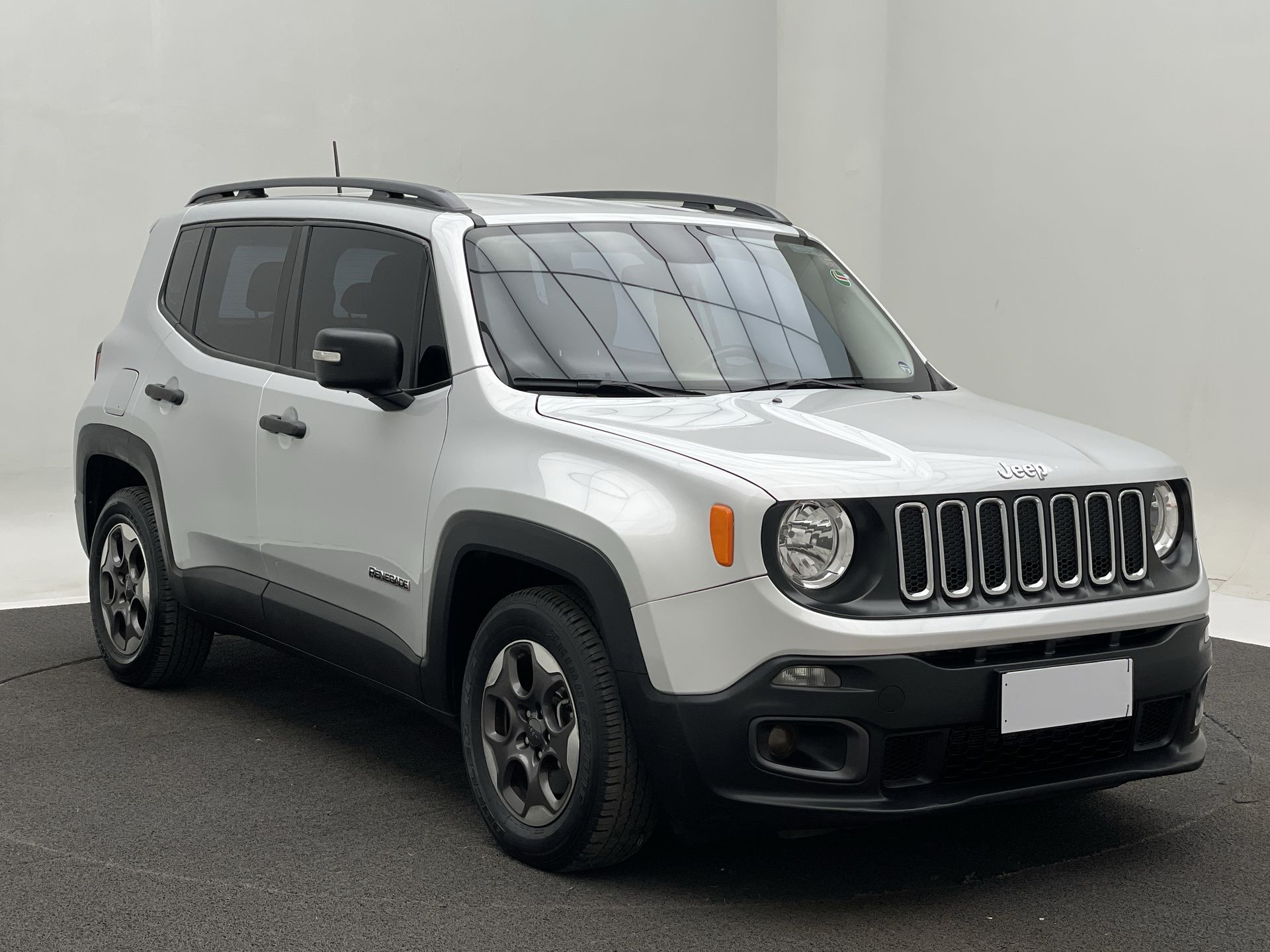 Renegade Sport 1.8 4x2 Flex 16V Aut.