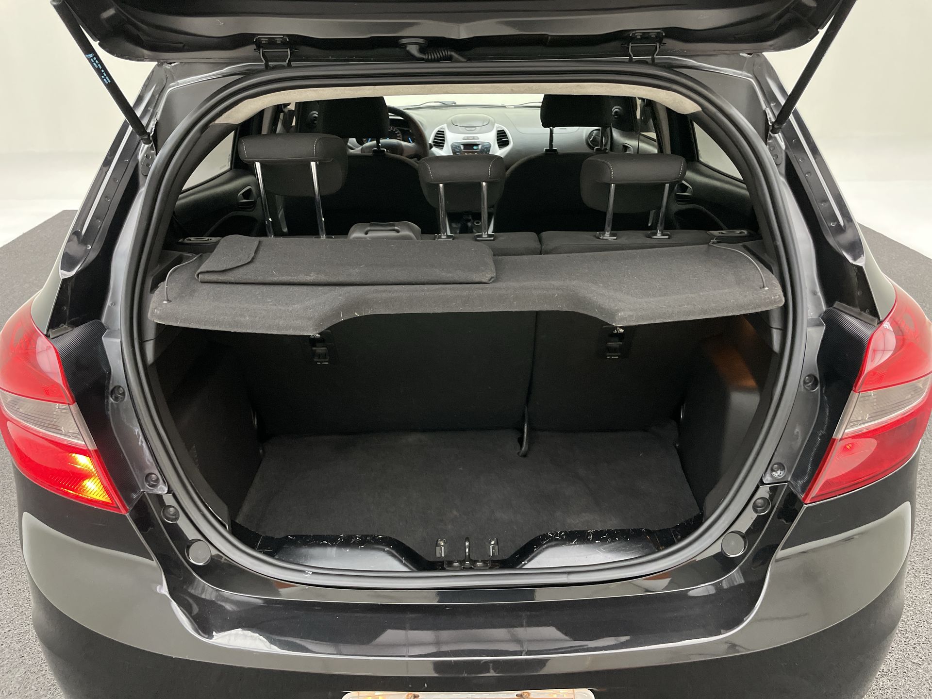 Ford-KA-Ka 1.0 SE/SE Plus TiVCT Flex 5p