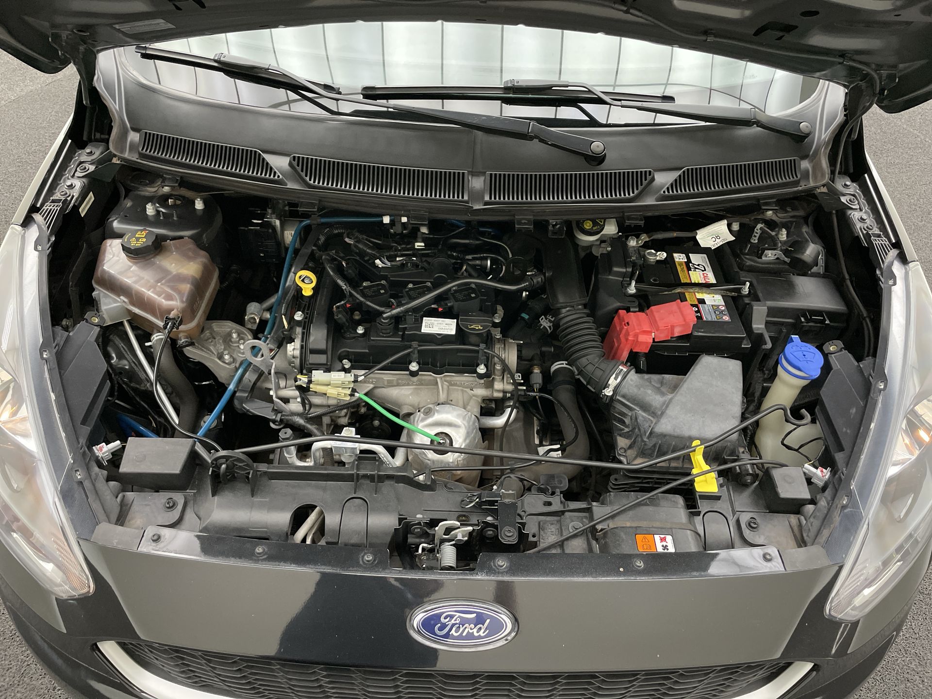 Ford-KA-Ka 1.0 SE/SE Plus TiVCT Flex 5p