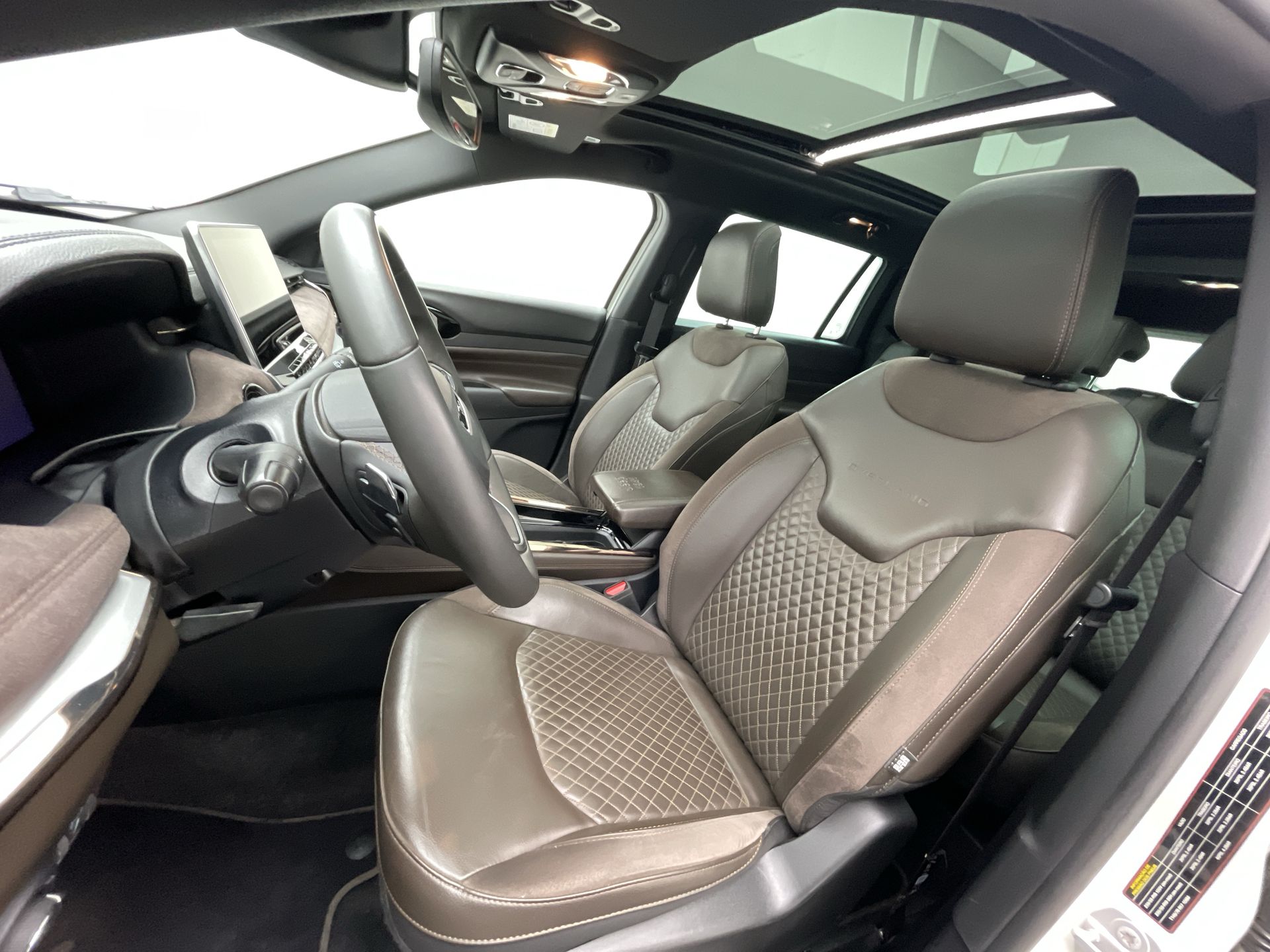 Commander Overland T270 1.3 TB Flex Aut.