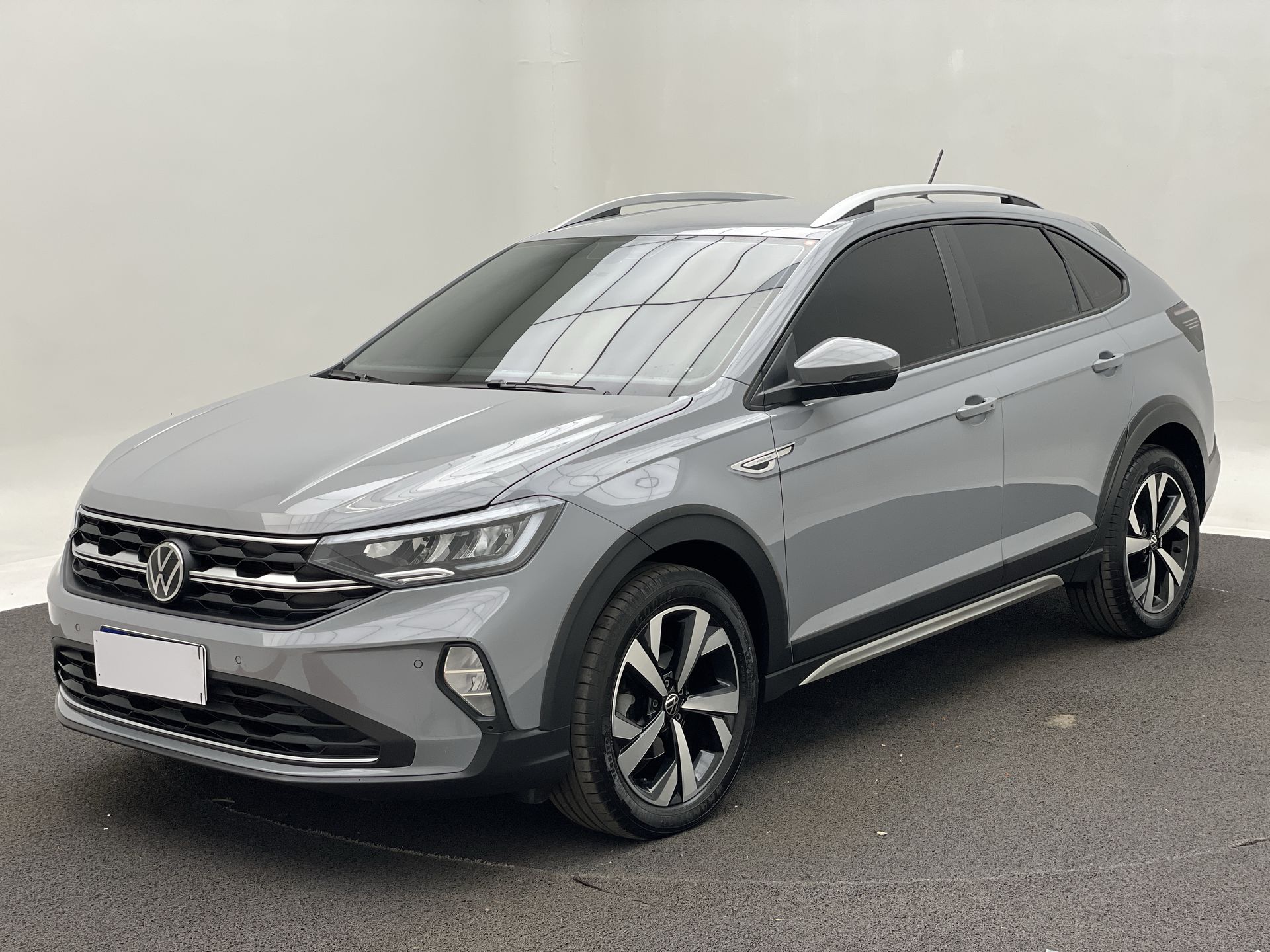VW - Volkswagen-Nivus-Nivus Highline 1.0 200 TSI Flex Aut.
