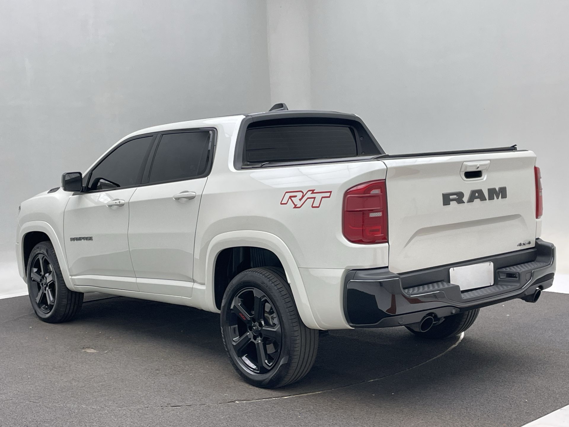 RAM-RAMPAGE-RAMPAGE R/T HURRIC. 4 2.0 TB CD 4X4 Aut.