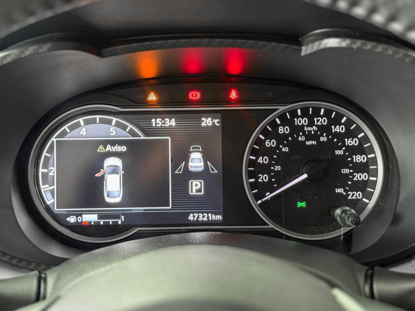 Nissan-VERSA-1.6 16V FLEX EXCLUSIVE XTRONIC