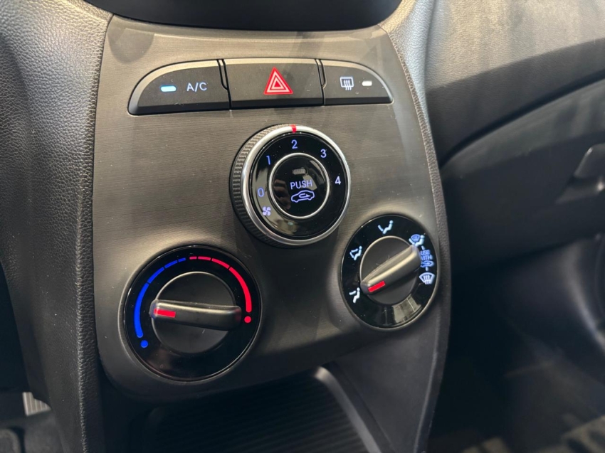 Hyundai-HB20-1.6 COMFORT PLUS 16V FLEX 4P AUTOMÁTICO