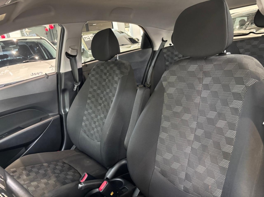 Hyundai-HB20-1.6 COMFORT PLUS 16V FLEX 4P AUTOMÁTICO