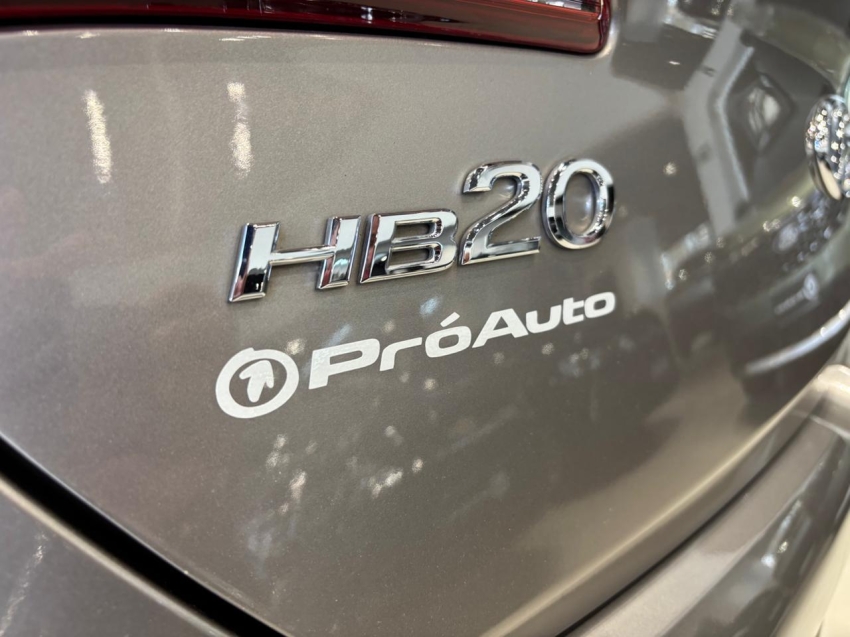 Hyundai-HB20-1.6 COMFORT PLUS 16V FLEX 4P AUTOMÁTICO