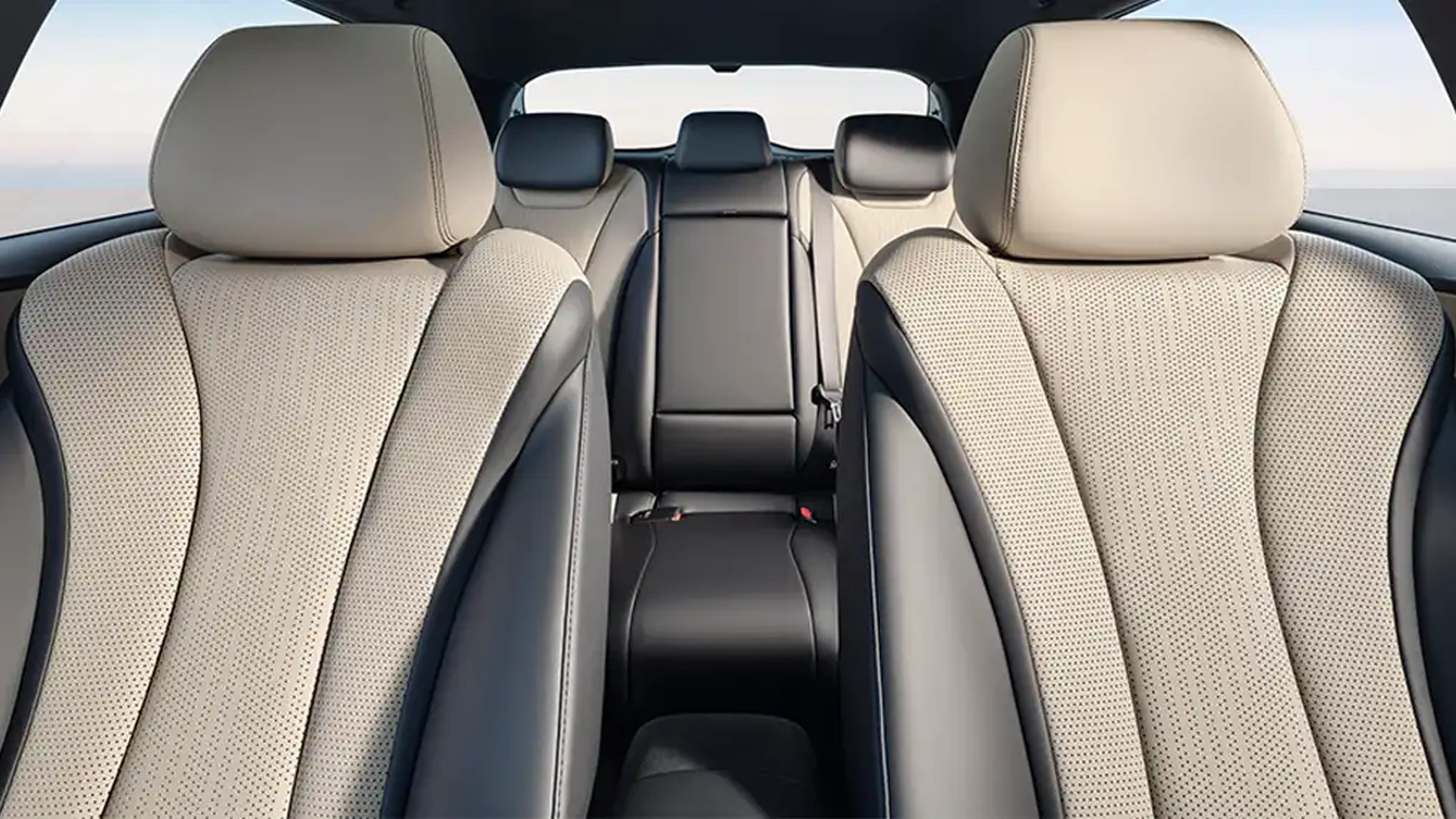 Assentos com tecidos ventilados