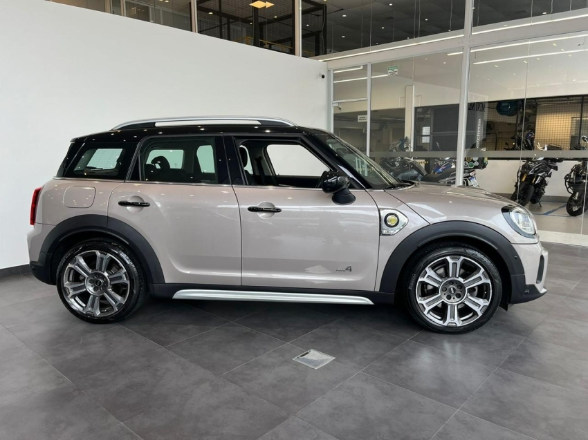 MINI-COUNTRYMAN-1.5 12V TWINPOWER TURBO HYBRID COOPER S E TOP ALL4 STEPTRONIC