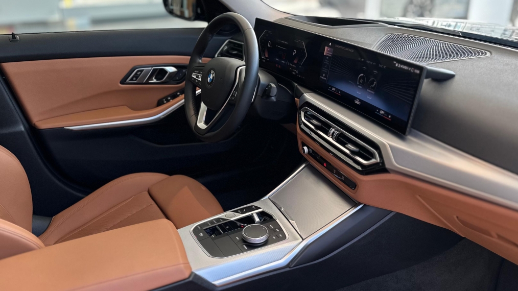 BMW-320i-2.0 16V TURBO FLEX SPORT GP AUTOMÁTICO