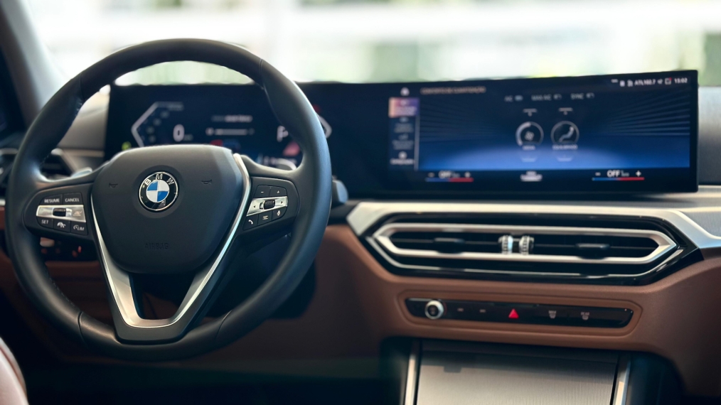 BMW-320i-2.0 16V TURBO FLEX SPORT GP AUTOMÁTICO