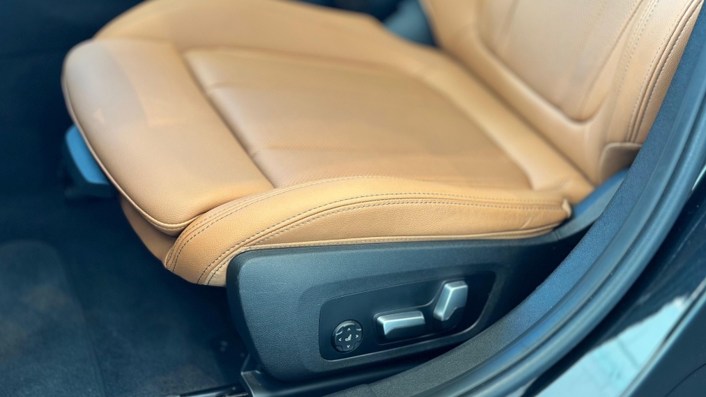 BMW-320i-2.0 16V TURBO FLEX SPORT GP AUTOMÁTICO