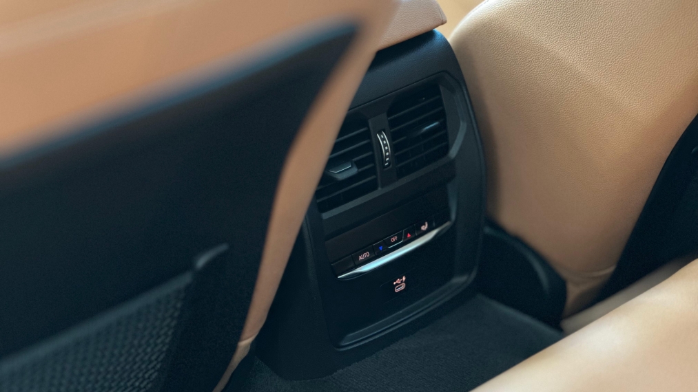 BMW-320i-2.0 16V TURBO FLEX SPORT GP AUTOMÁTICO