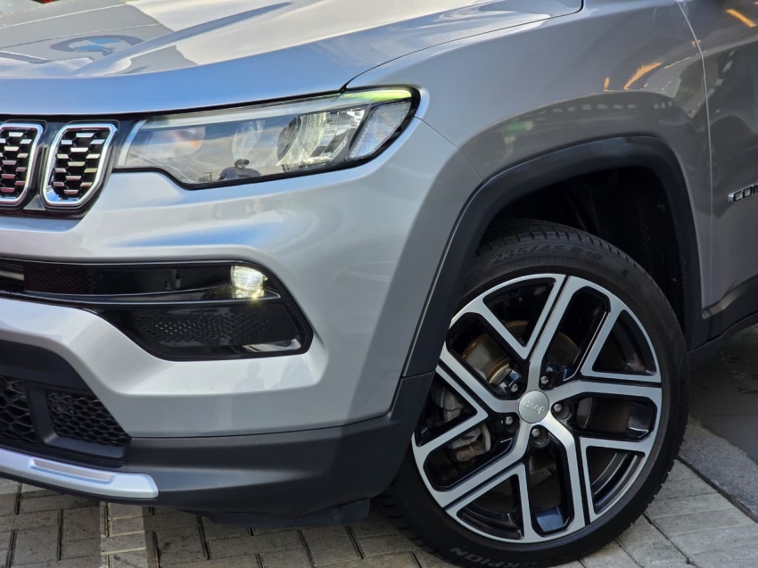 Jeep-COMPASS-1.3 T270 TURBO FLEX LIMITED AT6