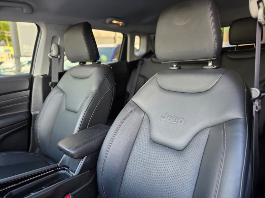 Jeep-COMPASS-1.3 T270 TURBO FLEX LIMITED AT6