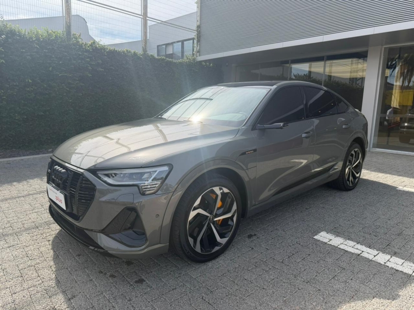 Audi-E-TRON-ELÉTRICO SPORTBACK PERFORMANCE BLACK QUATTRO
