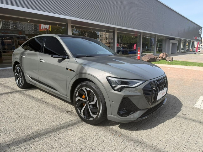 Audi-E-TRON-ELÉTRICO SPORTBACK PERFORMANCE BLACK QUATTRO