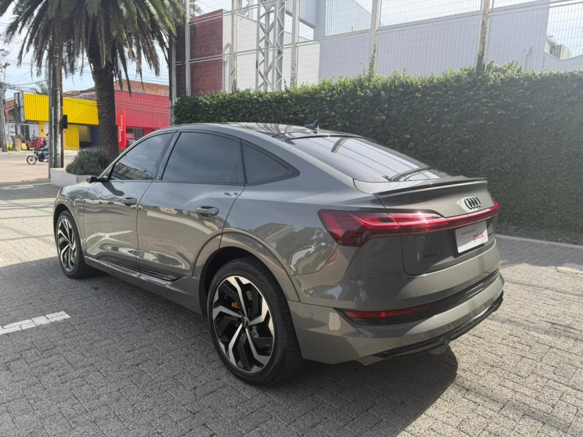 Audi-E-TRON-ELÉTRICO SPORTBACK PERFORMANCE BLACK QUATTRO