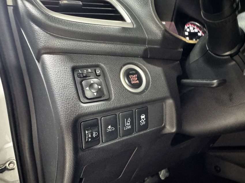 Mitsubishi-L200 TRITON-2.4 16V TURBO DIESEL SPORT HPE-S CD 4P 4X4 AUTOMÁTICO