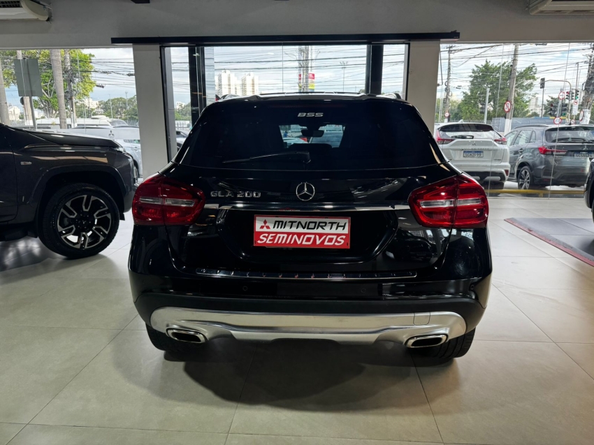 MERCEDES BENZ-GLA 200-1.6 CGI VISION 16V TURBO FLEX 4P AUTOMÁTICO