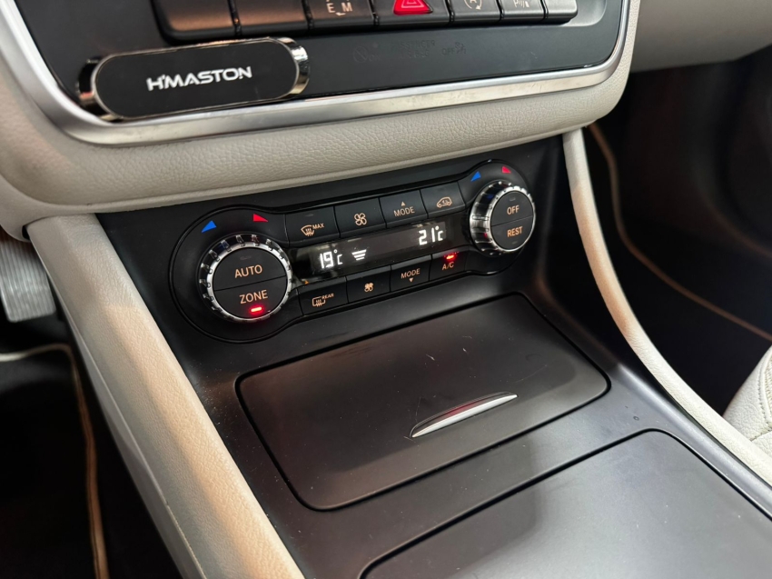 MERCEDES BENZ-GLA 200-1.6 CGI VISION 16V TURBO FLEX 4P AUTOMÁTICO